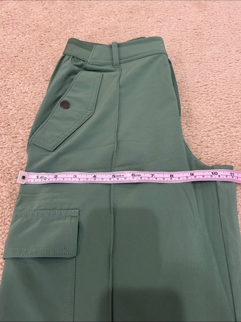 Athleta wide leg cargo pants. Size 2. EUC worn twice - Picture 7 of 9
